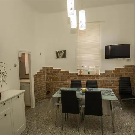 Apartment With A Parking Space - 7868 Opatija